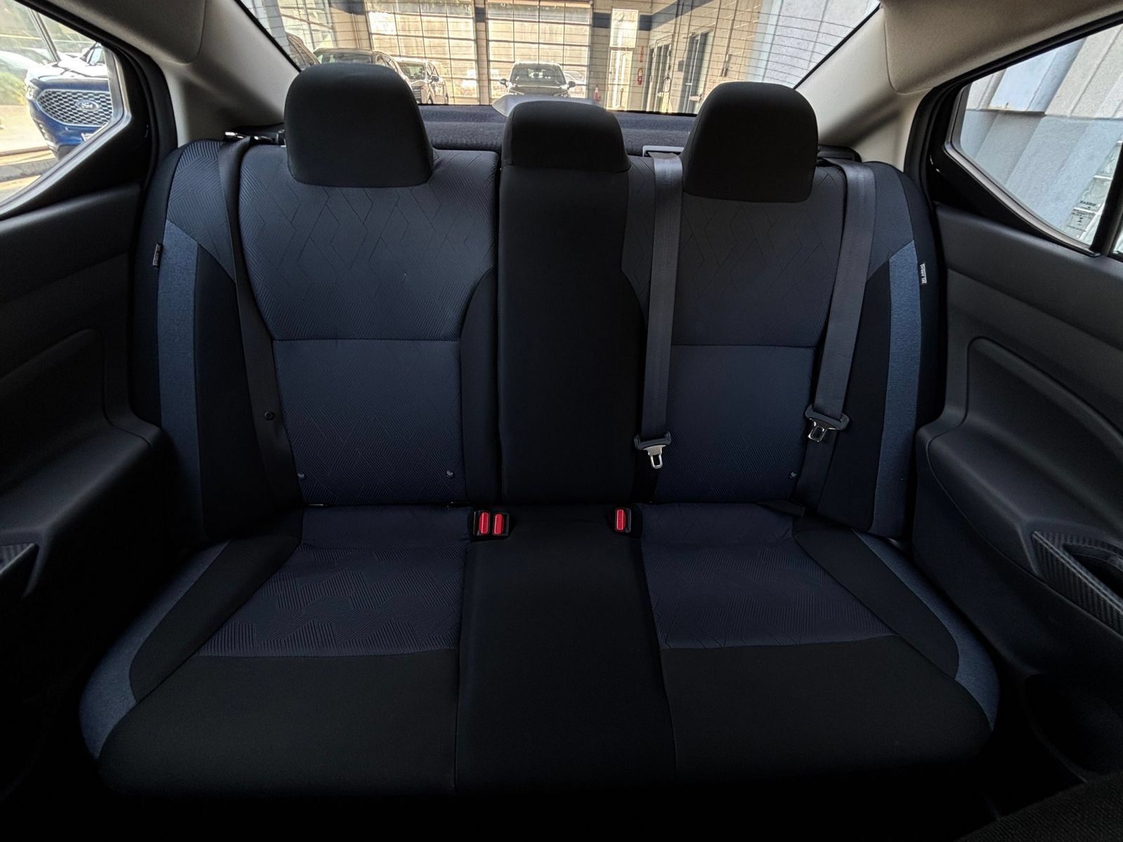 Used 2025 Nissan Versa SV FWD image 36