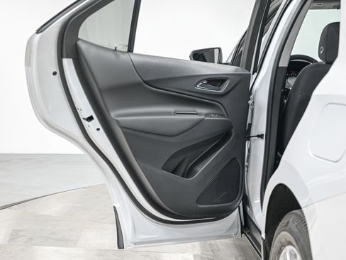 Used 2024 Chevrolet Equinox LT w/ LPO, Floor Liner Package image 24