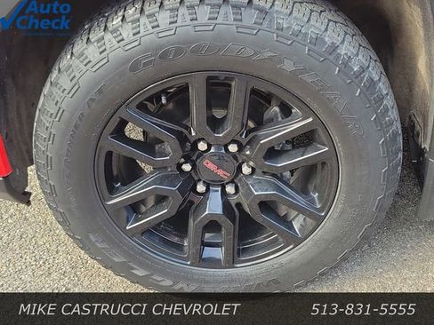 Used 2023 GMC Sierra 1500 Elevation w/ Elevation Premium Package AWD/4WD image 9