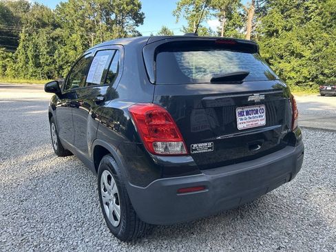 Used 2016 Chevrolet Trax LS FWD image 3