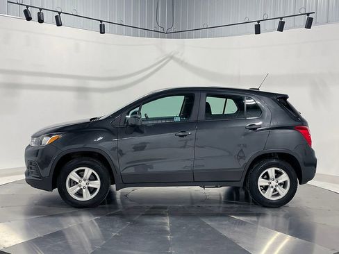 Used 2020 Chevrolet Trax LS image 14