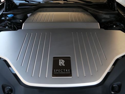 Used 2024 Rolls-Royce Spectre w/ Spectre Launch Package AWD/4WD image 32