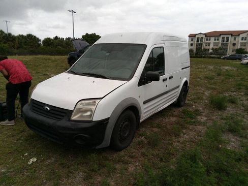 Used 2013 Ford Transit Connect XL FWD image 4