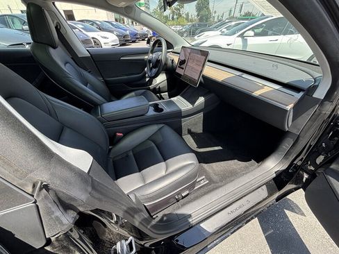 Used 2023 Tesla Model 3 Standard Range RWD image 18