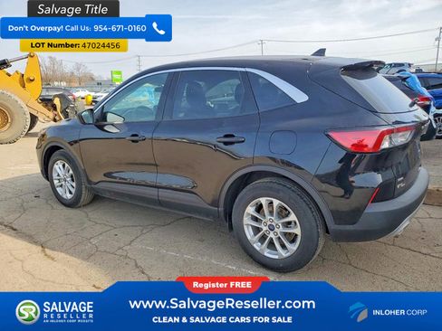 Used 2022 Ford Escape SE w/ Convenience Package FWD image 3