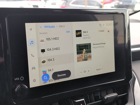 Used 2023 Toyota Corolla Cross LE w/ Moonroof Package image 26