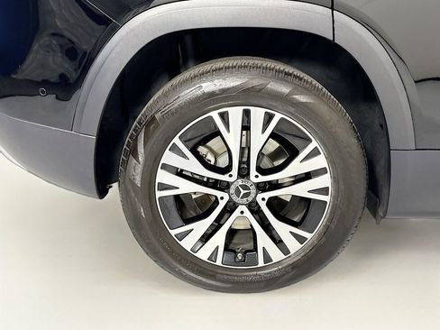 Certified 2025 Mercedes-Benz GLB 250 4MATIC image 34