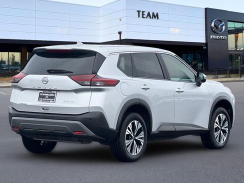 Used 2023 Nissan Rogue SV AWD/4WD image 4