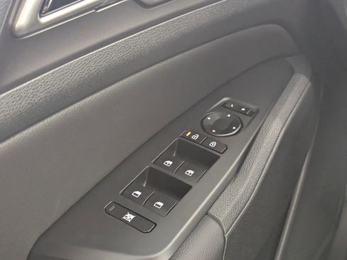 New 2026 Kia Sportage EX FWD image 15