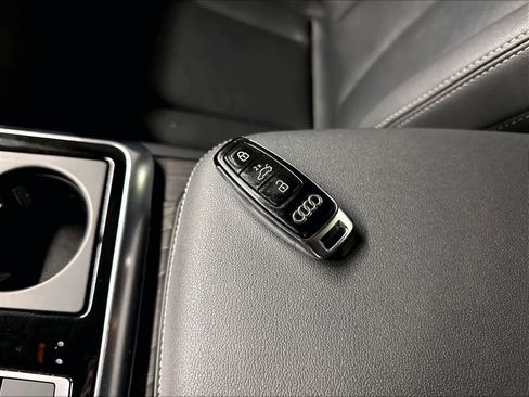 Used 2021 Audi Q8 Premium w/ Black Optic Package AWD/4WD image 12