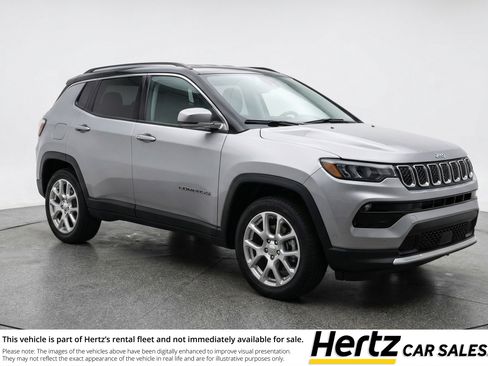 Used 2025 Jeep Compass Limited image 1