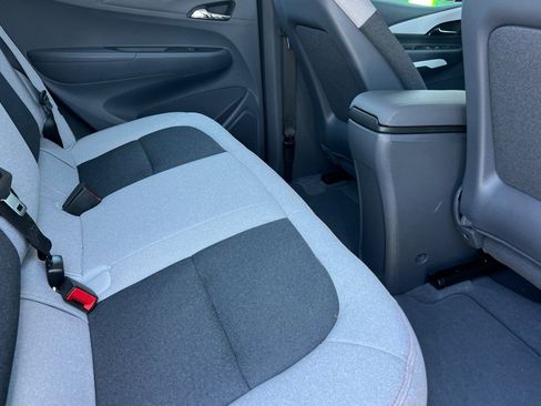 Used 2020 Chevrolet Bolt LT FWD image 19