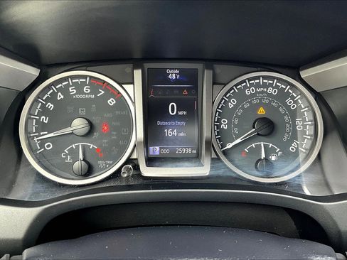 Used 2023 Toyota Tacoma 4x4 Double Cab image 9