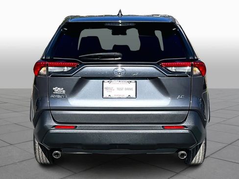 Certified 2022 Toyota RAV4 LE image 5