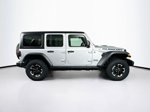 Used 2024 Jeep Wrangler Unlimited Rubicon 4xe AWD/4WD image 10