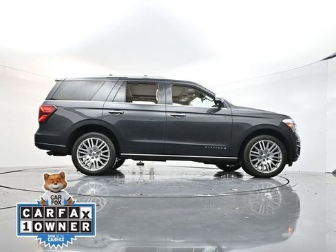 Used 2023 Ford Expedition Platinum image 38