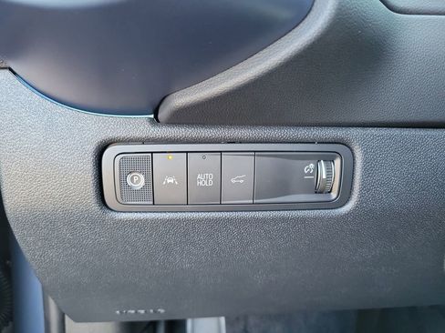 New 2026 Chevrolet Equinox EV LT image 14