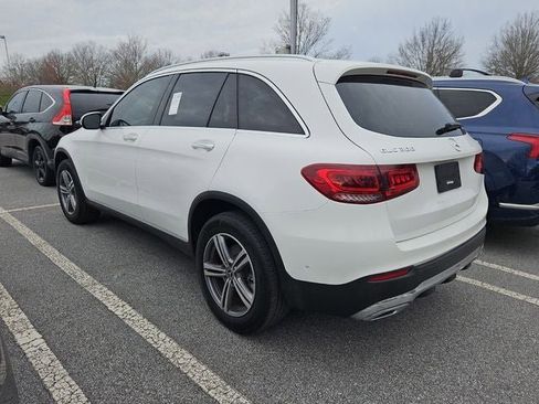 Used 2021 Mercedes-Benz GLC 300 4MATIC w/ Premium Package image 4