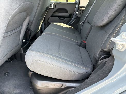 Used 2025 Jeep Wrangler Sahara w/ Safety Group image 17