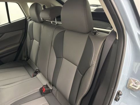 Used 2022 Subaru Crosstrek 2.5i Sport w/ Moonroof Package image 19