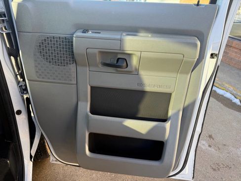 Used 2012 Ford E-350 and Econoline 350 XL w/ Interior Upgrade Pkg image 23