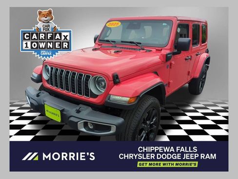 Used 2025 Jeep Wrangler Unlimited Sahara w/ Safety Group AWD/4WD image 1