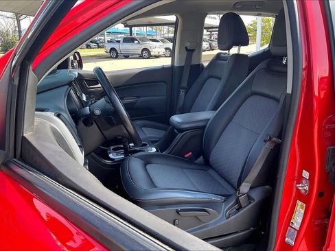 Used 2017 Chevrolet Colorado Z71 image 8