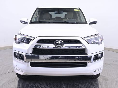 Used 2017 Toyota 4Runner Limited AWD/4WD image 10