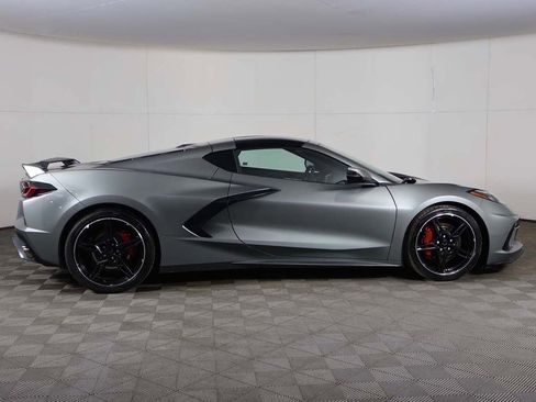 Used 2022 Chevrolet Corvette Stingray Preferred Cpe w/ Z51 Performance Package image 17