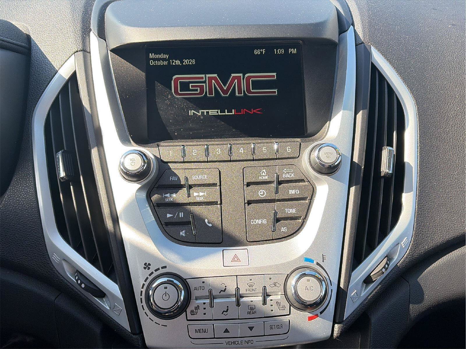 Used 2017 GMC Terrain SLE w/ Convenience Package FWD image 28