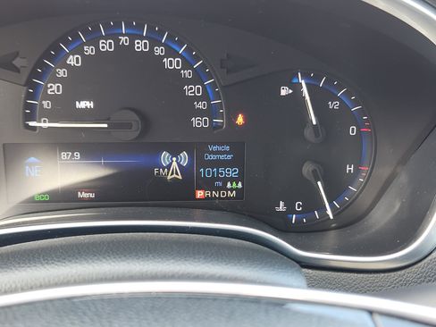 Used 2015 Cadillac SRX Luxury w/ Driver Awareness Package AWD/4WD image 9