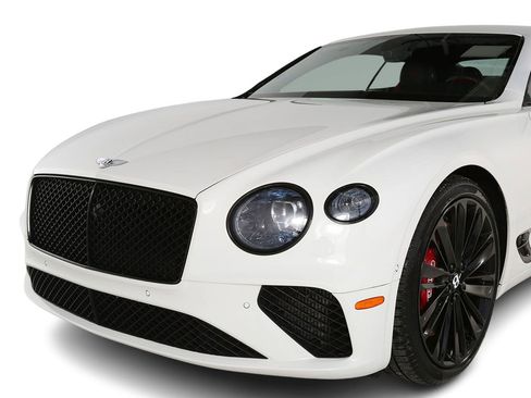 Used 2020 Bentley Continental GT image 9