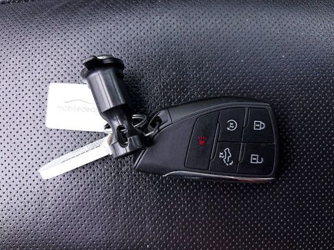 Used 2024 GMC Sierra 1500 SLT image 26