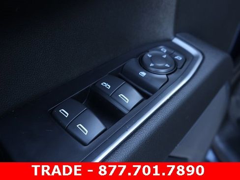 Certified 2022 GMC Sierra 1500 SLE image 9