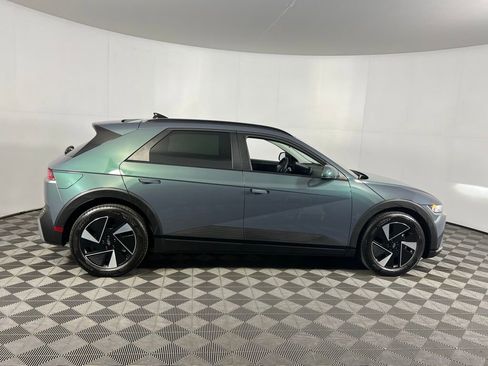 Used 2025 Hyundai Ioniq 5 SEL image 3