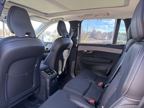 New 2026 Volvo XC90 T8 Ultra w/ Lounge Package image 25