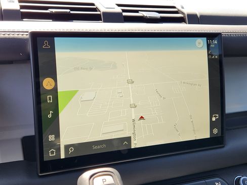 Used 2025 Land Rover Defender 130 S image 23