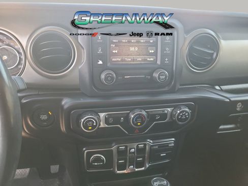 Used 2019 Jeep Wrangler Unlimited Sport S image 18