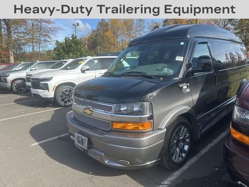 Used 2021 Chevrolet Express 2500 Explorer Van w/ Enhanced Convenience Package image 3
