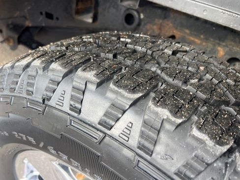 Certified 2019 Ford F150 Lariat w/ Equipment Group 502A Luxury image 27