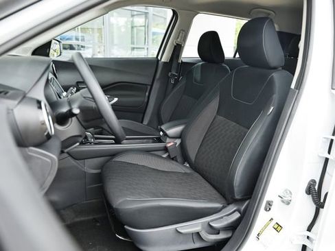 Used 2024 Nissan Kicks SV FWD image 18