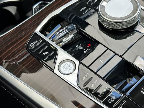 New 2026 BMW X7 xDrive40i w/ Premium Package image 25