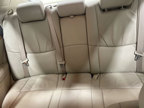 Used 2005 Toyota Avalon XLS image 11