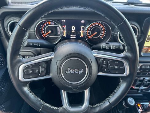 Used 2021 Jeep Wrangler Unlimited Sahara AWD/4WD image 27