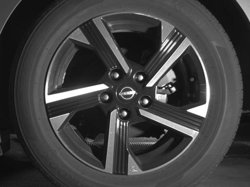 Used 2025 Nissan Sentra SV FWD image 14