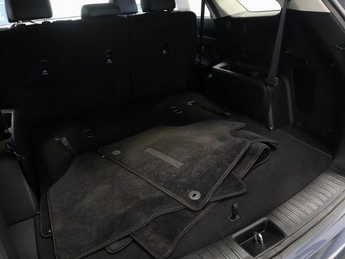 Used 2025 Kia Sorento S w/ Panoramic Sunroof Package FWD image 16