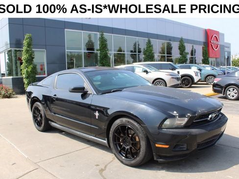 Used 2012 Ford Mustang Premium RWD image 1