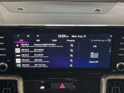 Certified 2023 Kia Sorento SX AWD/4WD image 17