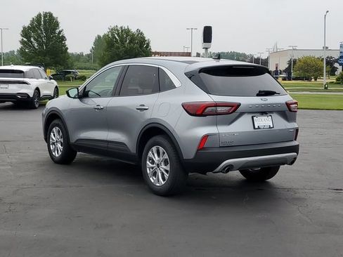 Used 2024 Ford Escape Active AWD/4WD image 4