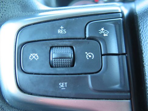 Used 2024 Chevrolet Colorado Trail Boss w/ Technology Package image 13